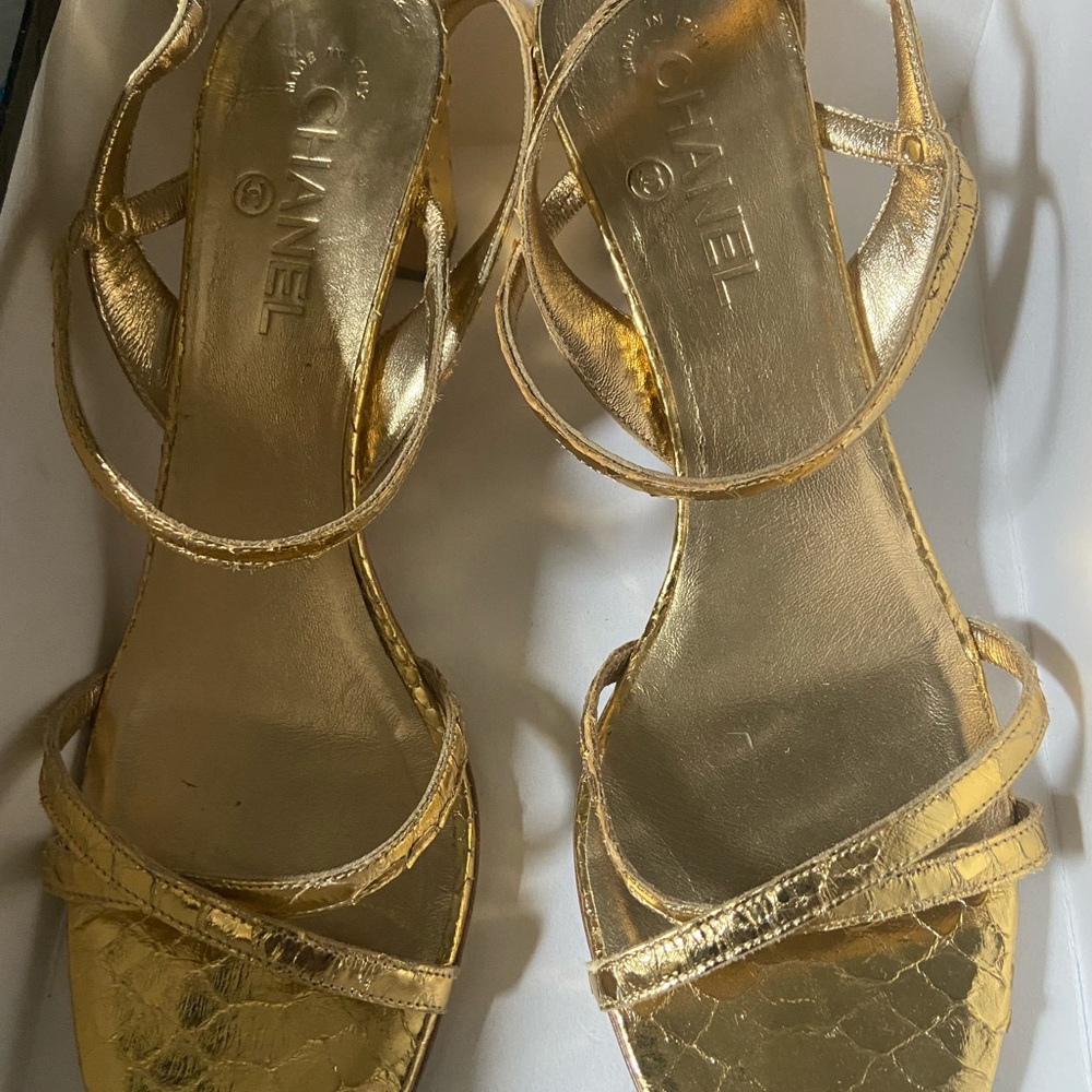 Chanel lambskin sandals - Picture 6 of 8